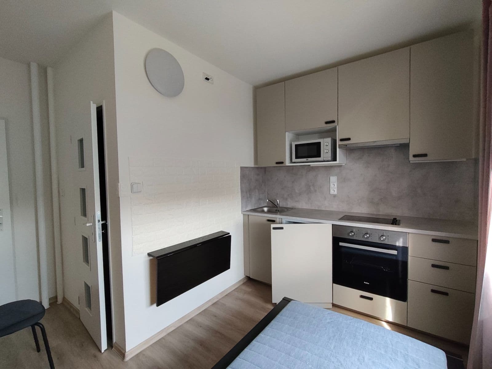 Small studio flat to rent, 15 m², Jasmínová, Prague, Prague Small studio flat to rent, 15 m², Jasmínová, Prague, Prague