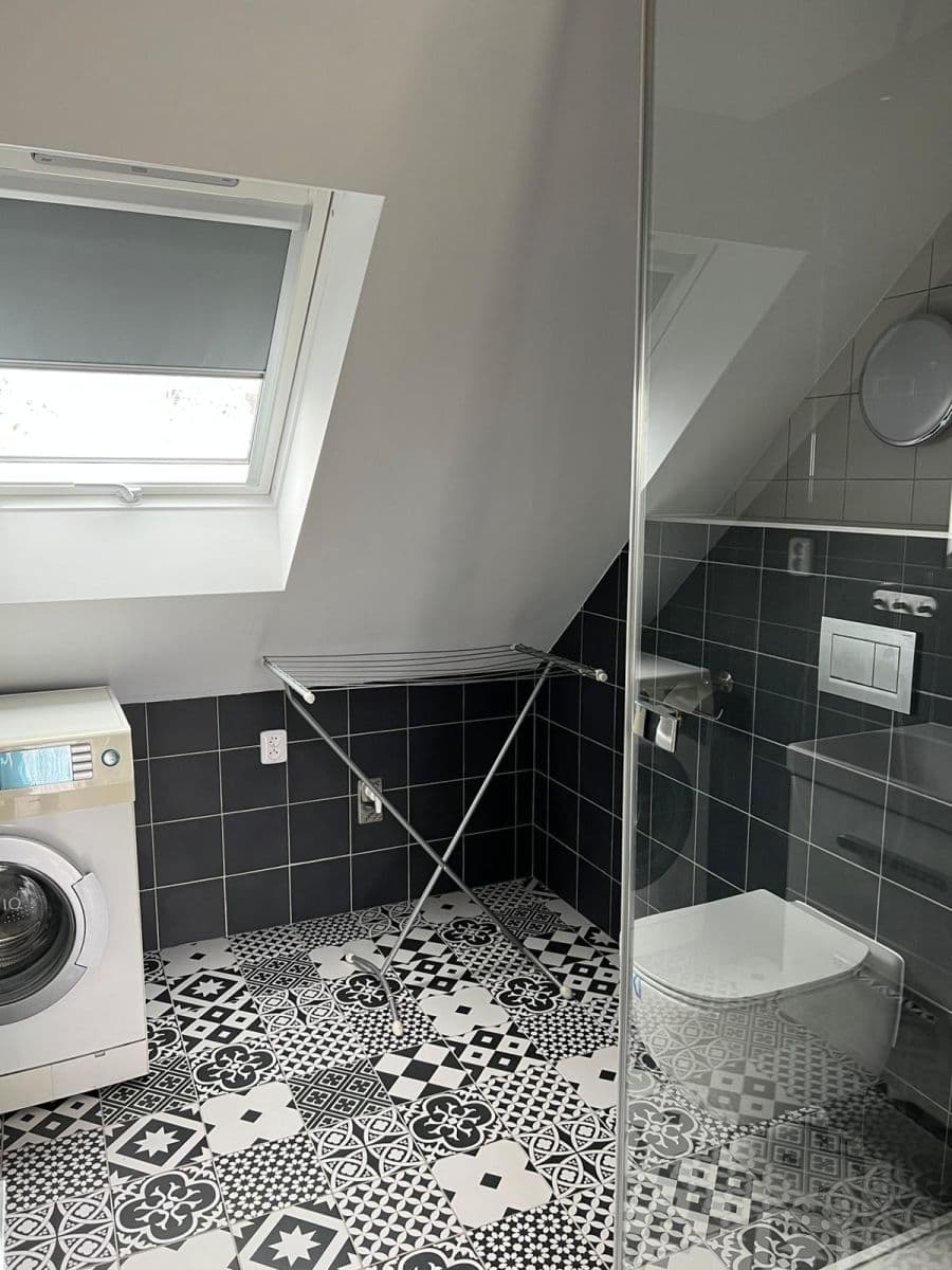Studio flat to rent, 40 m², U Svodnice, Prague, Prague Studio flat to rent, 40 m², U Svodnice, Prague, Prague