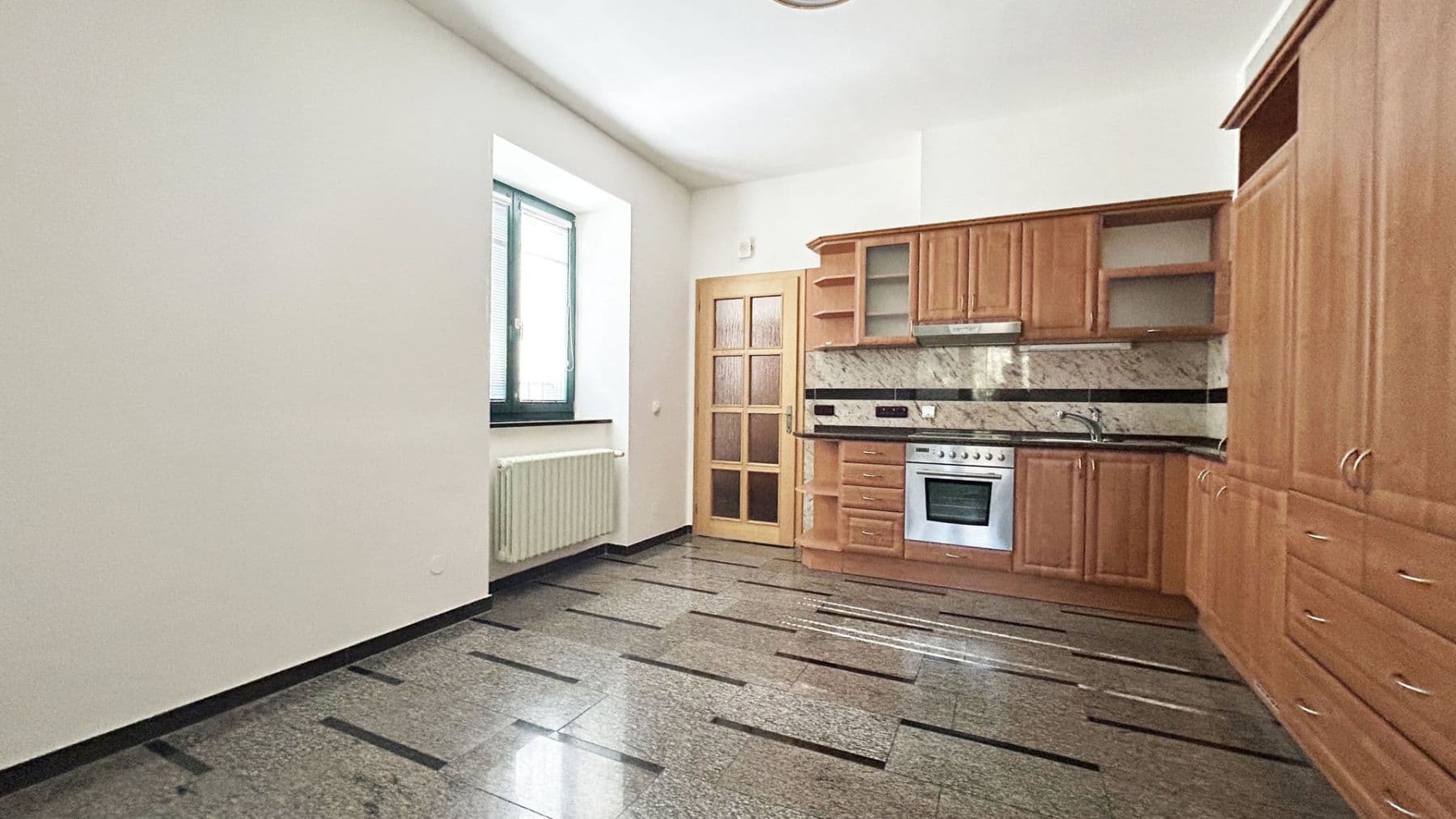 Studio flat to rent, 35 m², Pravá, Prague, Prague Studio flat to rent, 35 m², Pravá, Prague, Prague