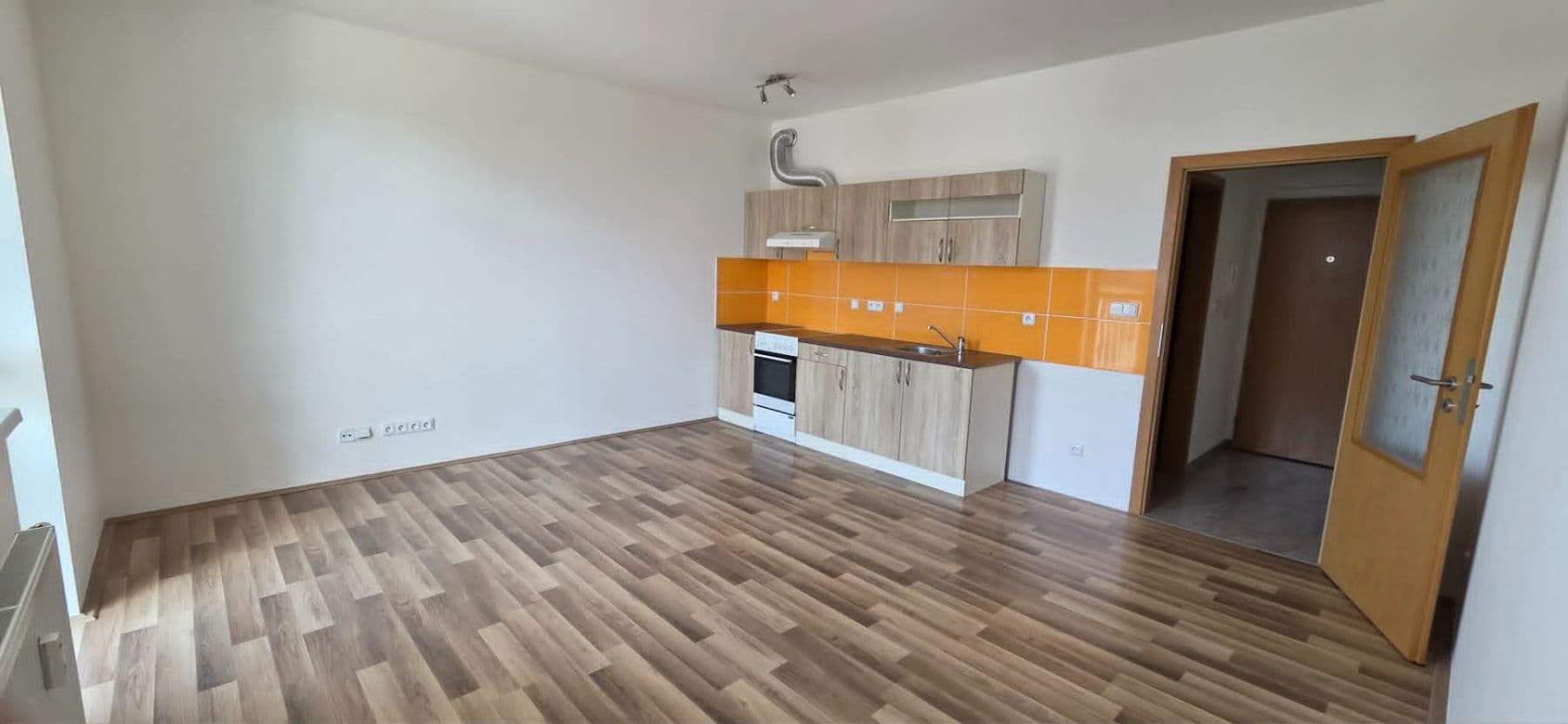 Studio flat to rent, 33 m², Goldscheiderova, Plzeň, Plzeňský Region Studio flat to rent, 33 m², Goldscheiderova, Plzeň, Plzeňský Region