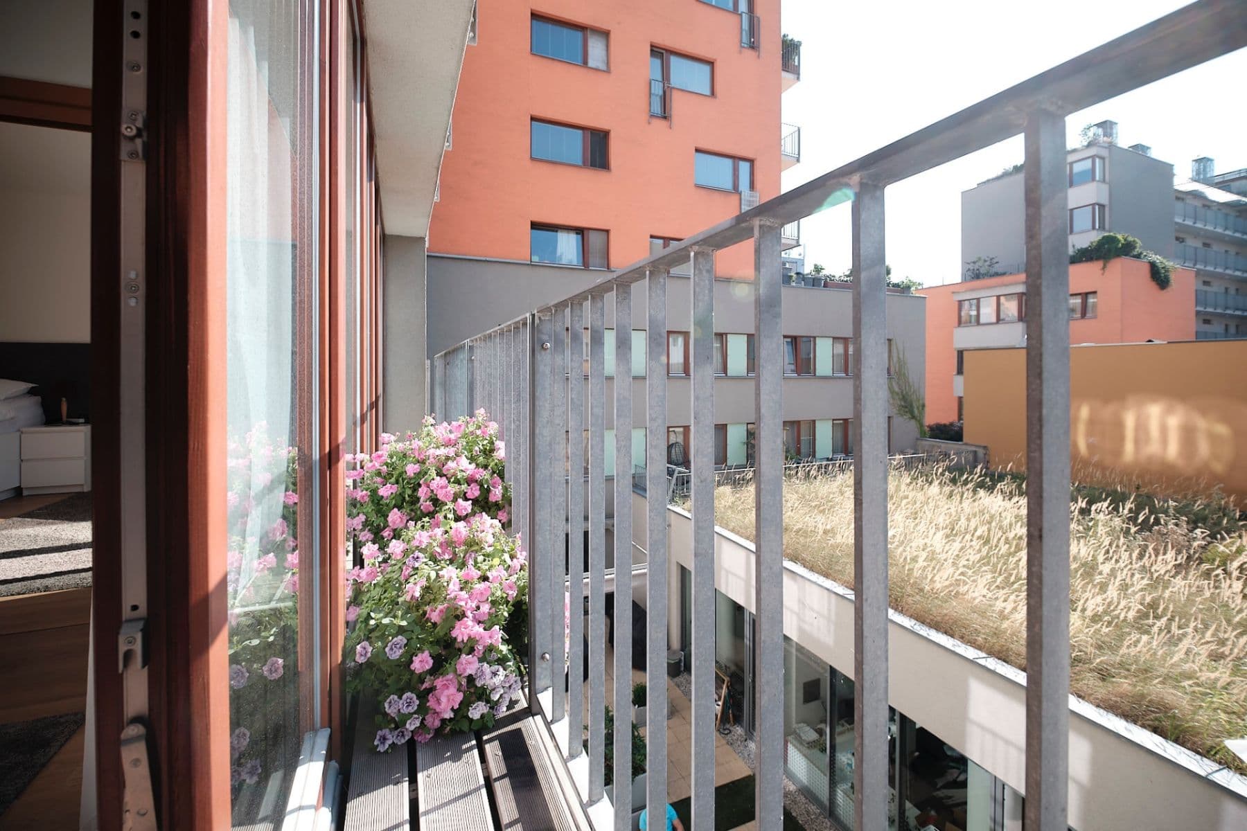 1 bedroom with open-plan kitchen flat to rent, 84 m², V Háji, Prague, Prague 1 bedroom with open-plan kitchen flat to rent, 84 m², V Háji, Prague, Prague