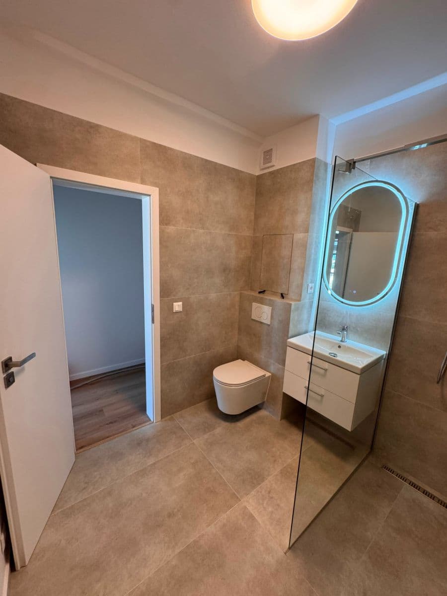 Small studio flat to rent, 16 m², Račianska, Nové Mesto, Bratislavský Region Small studio flat to rent, 16 m², Račianska, Nové Mesto, Bratislavský Region