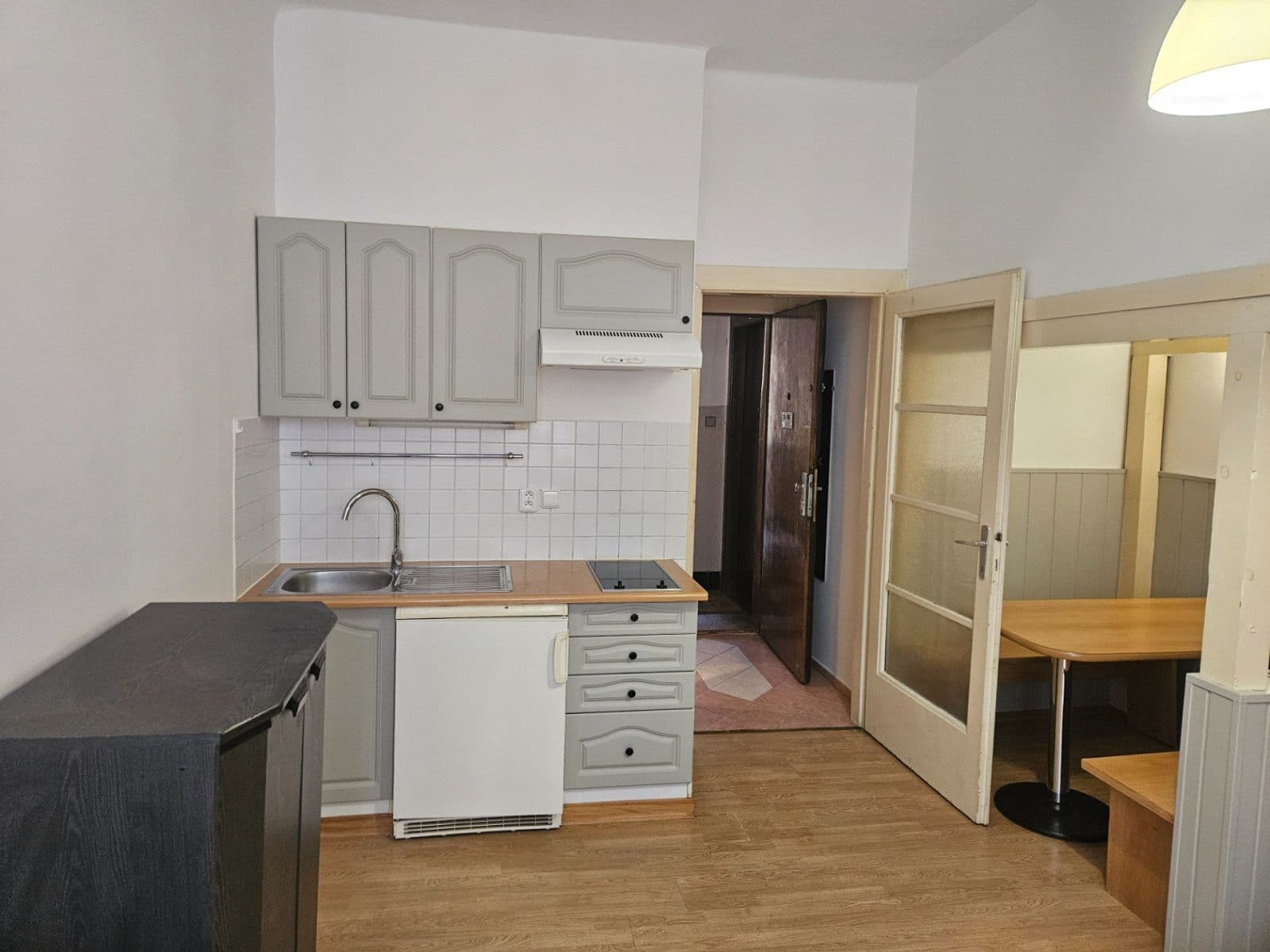Studio flat to rent, 30 m², Truhlářská, Prague, Prague Studio flat to rent, 30 m², Truhlářská, Prague, Prague