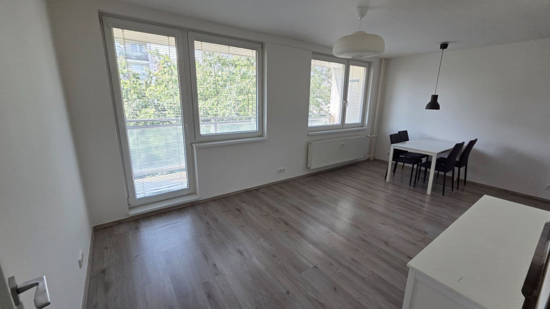 2 bedroom with open-plan kitchen flat to rent, 66 m², Habrová, Prague, Prague 2 bedroom with open-plan kitchen flat to rent, 66 m², Habrová, Prague, Prague