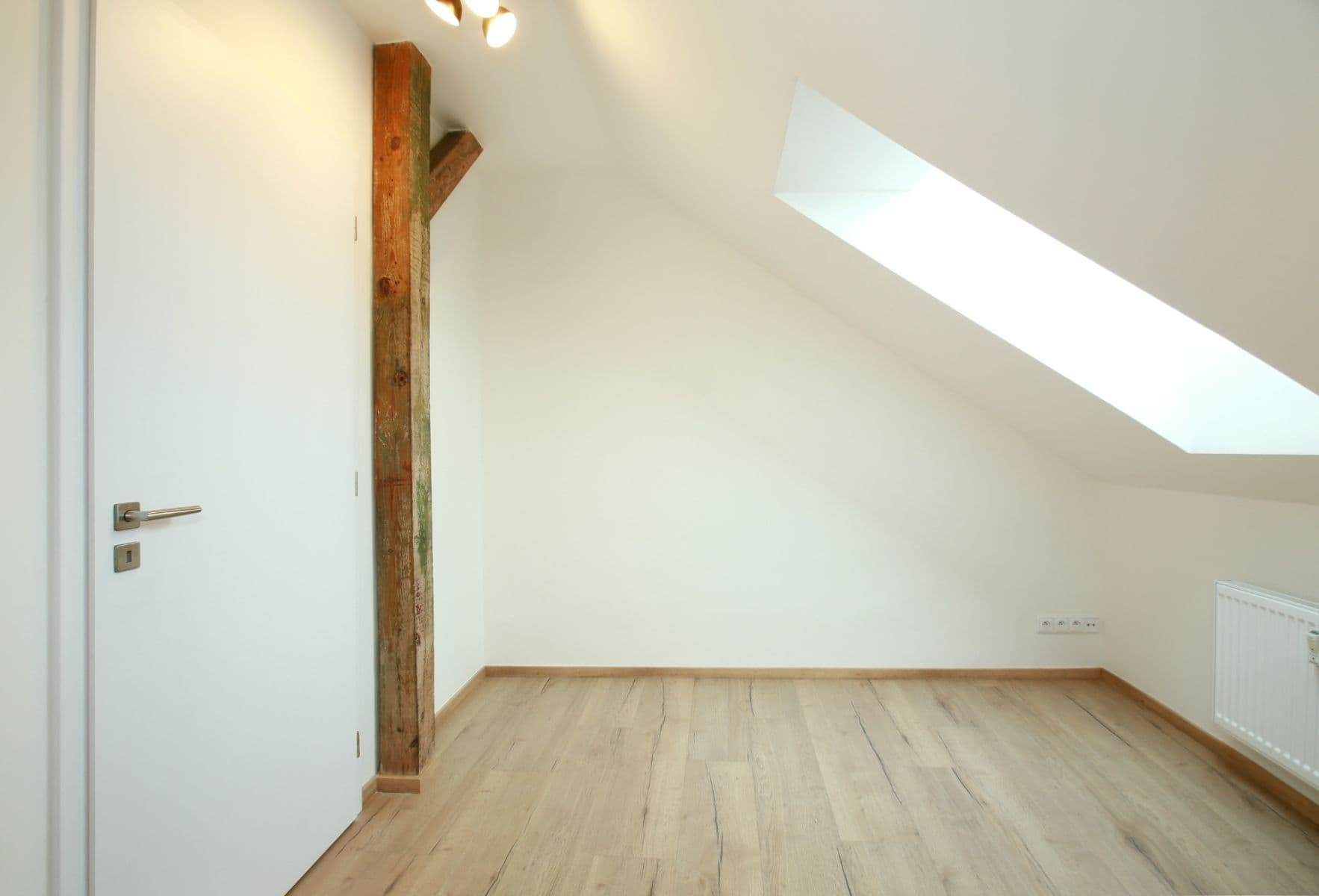 2 bedroom with open-plan kitchen flat to rent, 106 m², Na Nivách, Prague, Prague 2 bedroom with open-plan kitchen flat to rent, 106 m², Na Nivách, Prague, Prague