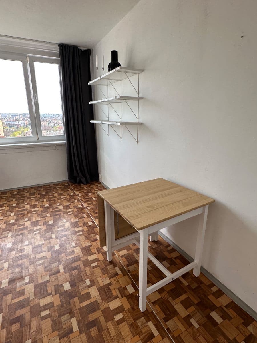 Studio flat to rent, 24 m², Počernická, Prague, Prague Studio flat to rent, 24 m², Počernická, Prague, Prague