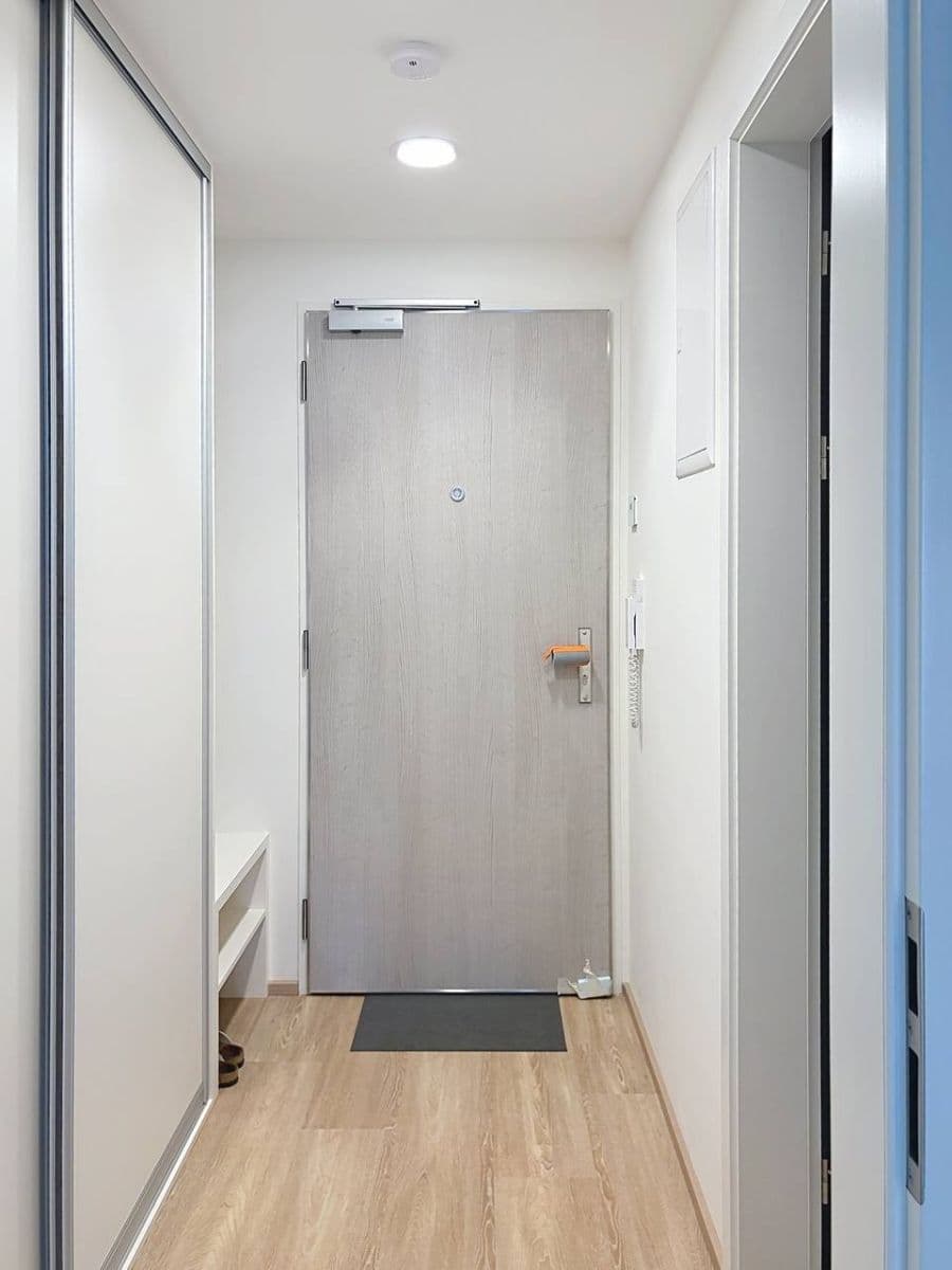 Studio flat to rent, 32 m², Poděbradská, Prague, Prague Studio flat to rent, 32 m², Poděbradská, Prague, Prague