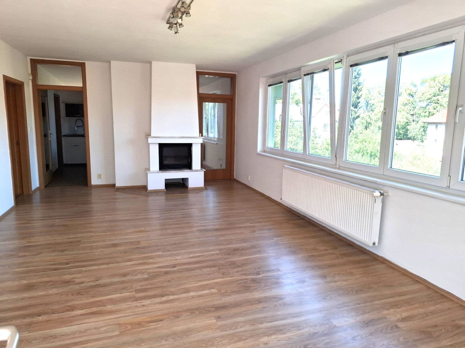 4 bedroom flat to rent, 155 m², Medkova, Prague, Prague 4 bedroom flat to rent, 155 m², Medkova, Prague, Prague