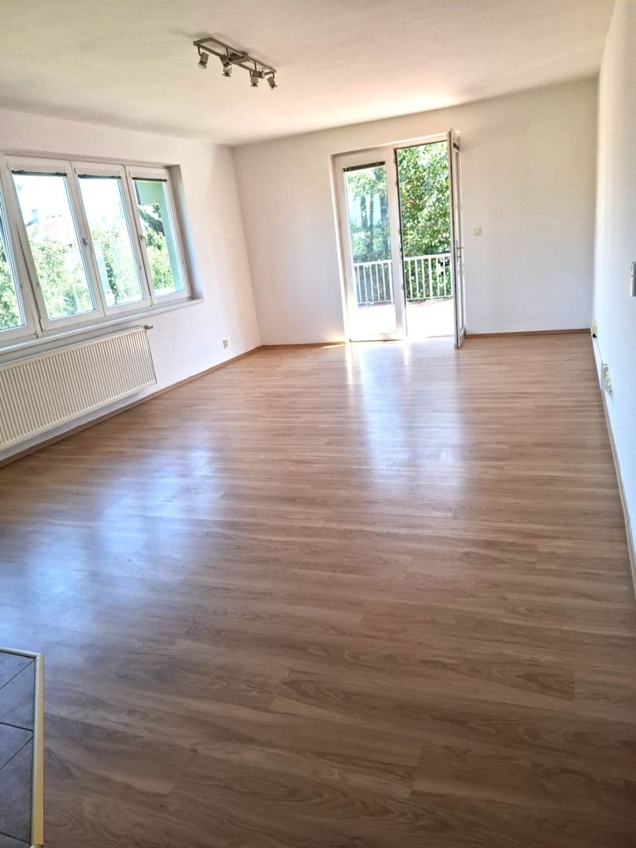 4 bedroom flat to rent, 155 m², Medkova, Prague, Prague 4 bedroom flat to rent, 155 m², Medkova, Prague, Prague