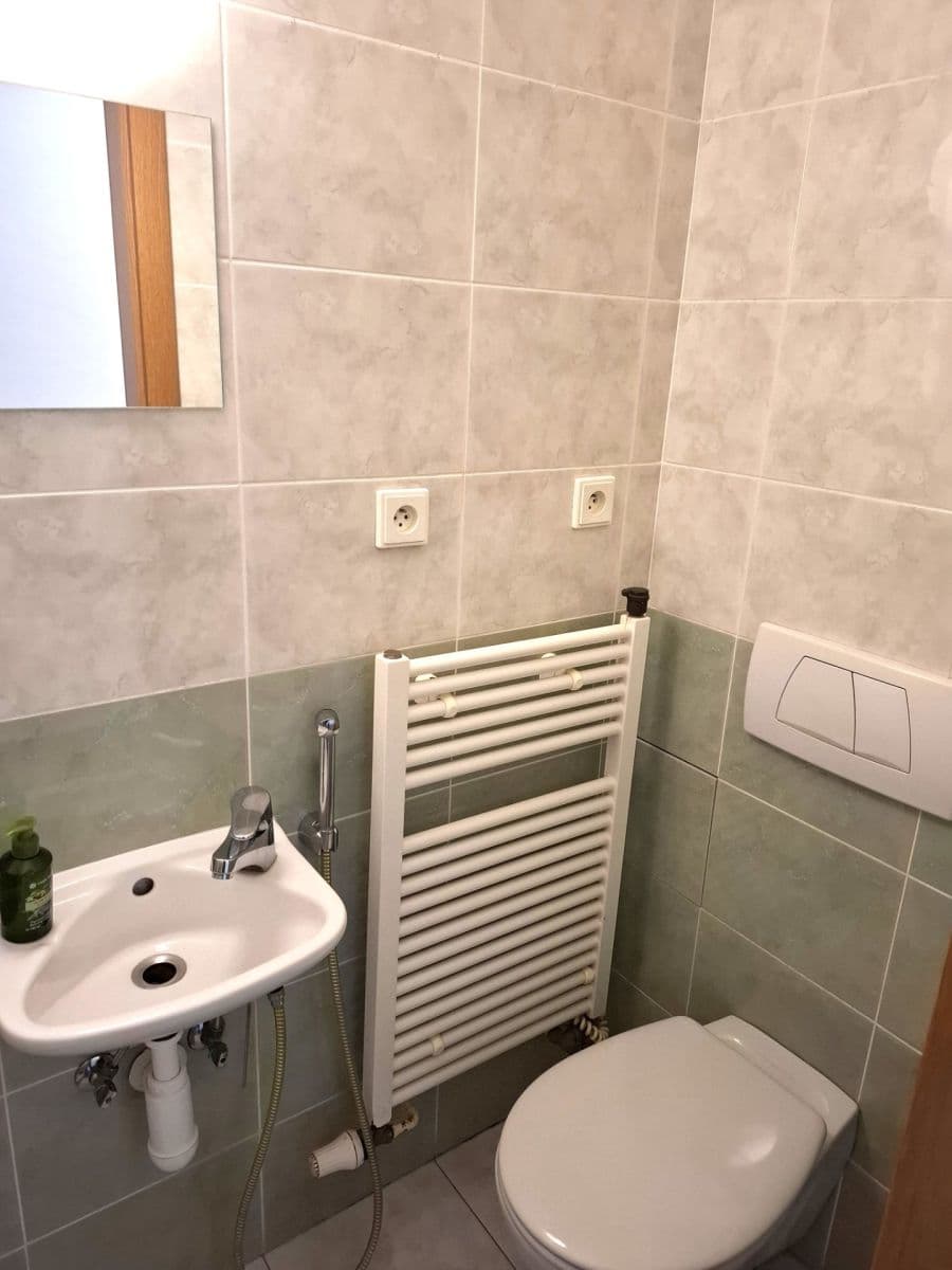 4 bedroom flat to rent, 155 m², Medkova, Prague, Prague 4 bedroom flat to rent, 155 m², Medkova, Prague, Prague