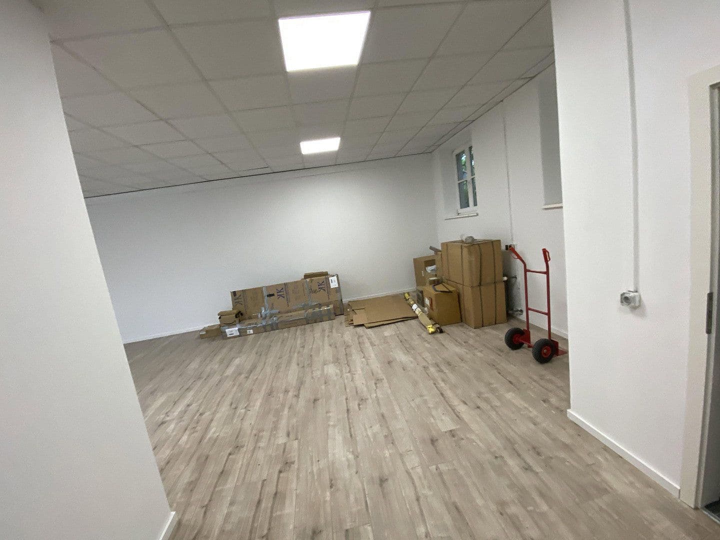 office to rent, 101 m², Alleestrasse 8, Neustadt an der Aisch, Bavaria office to rent, 101 m², Alleestrasse 8, Neustadt an der Aisch, Bavaria