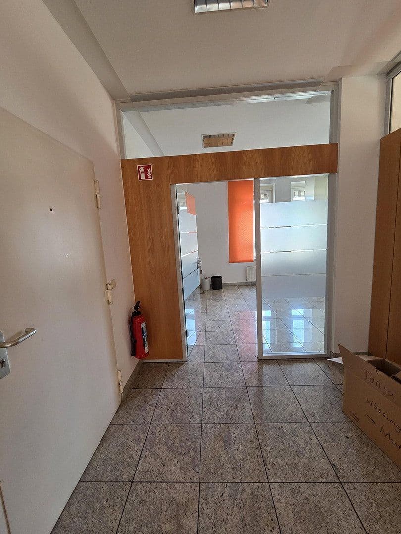 office to rent, 60 m², Postplatz 2, Maulbronn, Baden-Württemberg office to rent, 60 m², Postplatz 2, Maulbronn, Baden-Württemberg