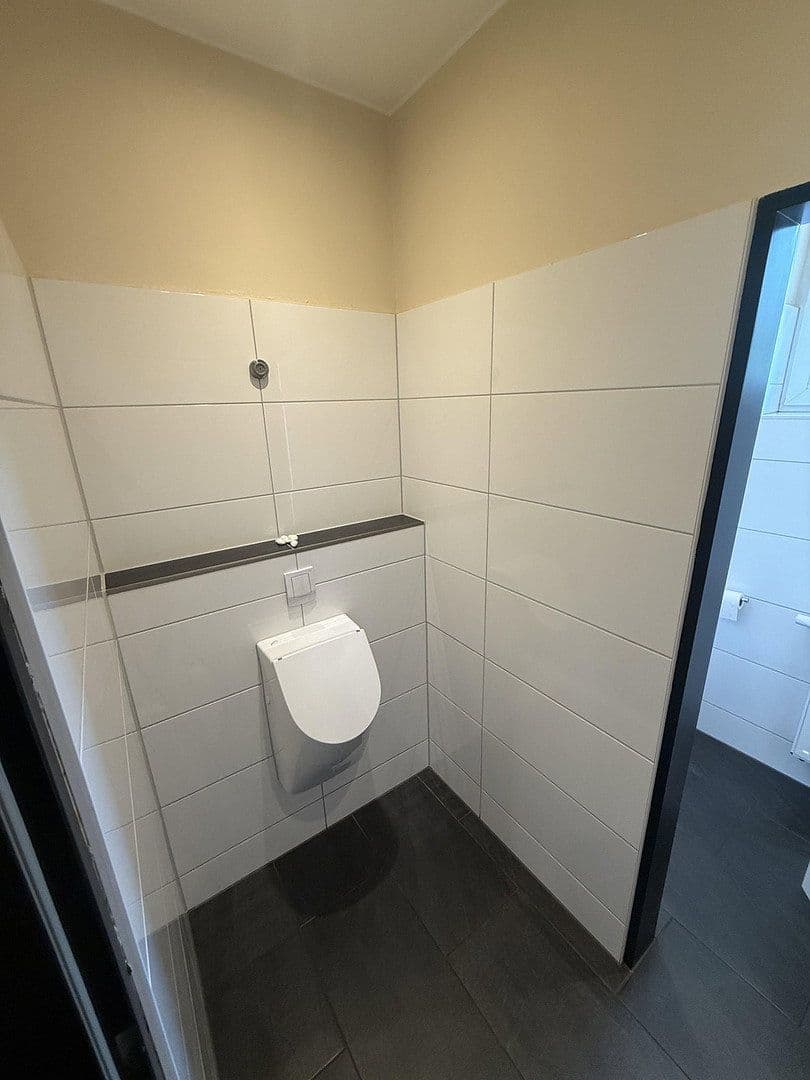 non-residential property to rent, 1,400 m², Osterweder Straße 5, Worpswede, Lower Saxony non-residential property to rent, 1,400 m², Osterweder Straße 5, Worpswede, Lower Saxony