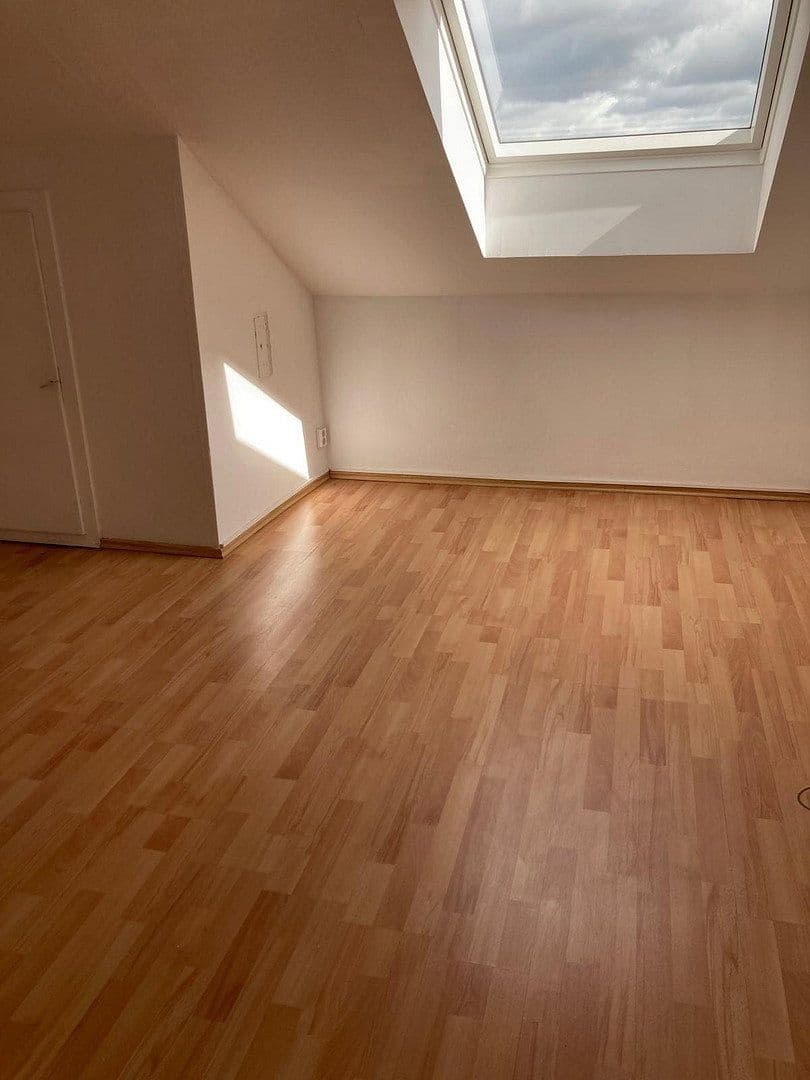 1 bedroom with open-plan kitchen flat to rent, 82 m², Holzwickede, North Rhine-Westphalia 1 bedroom with open-plan kitchen flat to rent, 82 m², Holzwickede, North Rhine-Westphalia