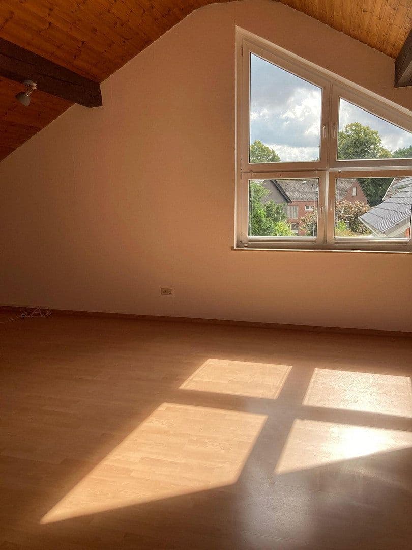 1 bedroom with open-plan kitchen flat to rent, 82 m², Holzwickede, North Rhine-Westphalia 1 bedroom with open-plan kitchen flat to rent, 82 m², Holzwickede, North Rhine-Westphalia
