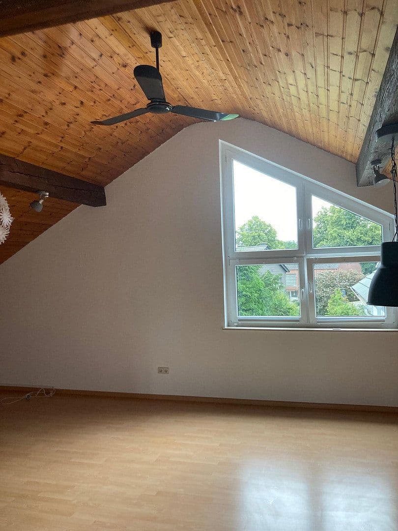 1 bedroom with open-plan kitchen flat to rent, 82 m², Holzwickede, North Rhine-Westphalia 1 bedroom with open-plan kitchen flat to rent, 82 m², Holzwickede, North Rhine-Westphalia