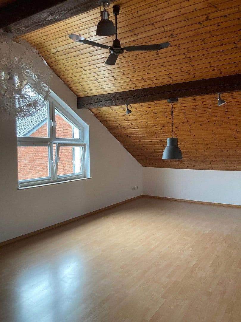 1 bedroom with open-plan kitchen flat to rent, 82 m², Holzwickede, North Rhine-Westphalia 1 bedroom with open-plan kitchen flat to rent, 82 m², Holzwickede, North Rhine-Westphalia
