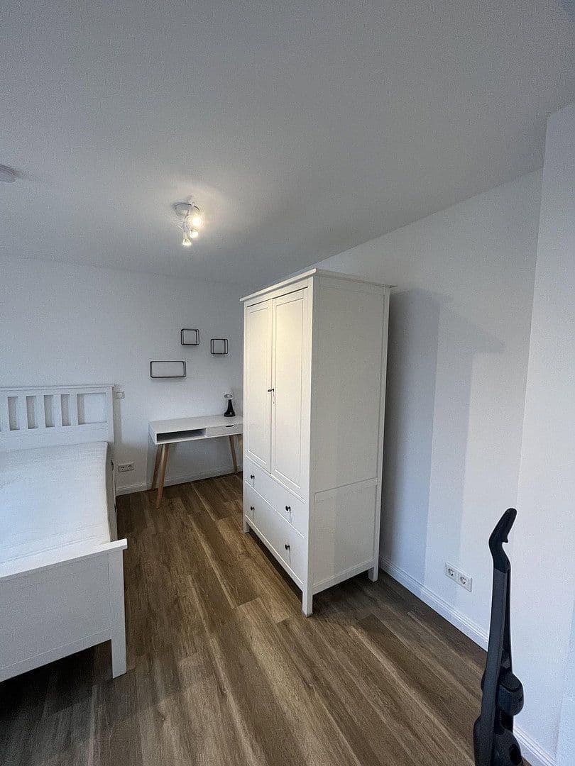 Studio flat to rent, 32 m², Ina-Ring 10, Herzogenaurach, Bavaria Studio flat to rent, 32 m², Ina-Ring 10, Herzogenaurach, Bavaria