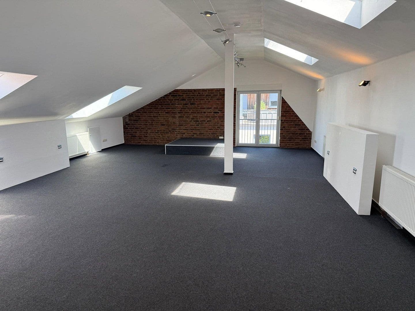 office to rent, 75 m², Höchster Straße 18a, Groß-Umstadt, Hesse office to rent, 75 m², Höchster Straße 18a, Groß-Umstadt, Hesse