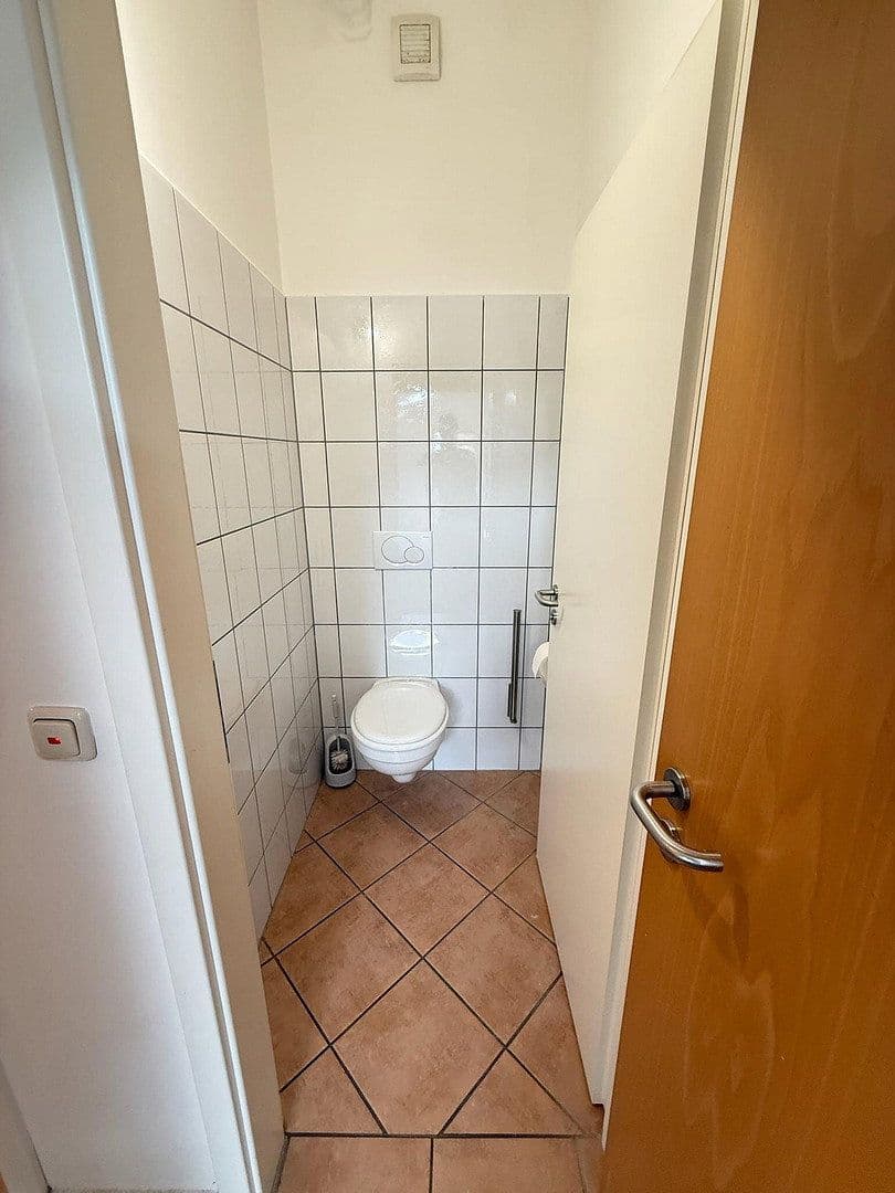 office to rent, 75 m², Höchster Straße 18a, Groß-Umstadt, Hesse office to rent, 75 m², Höchster Straße 18a, Groß-Umstadt, Hesse
