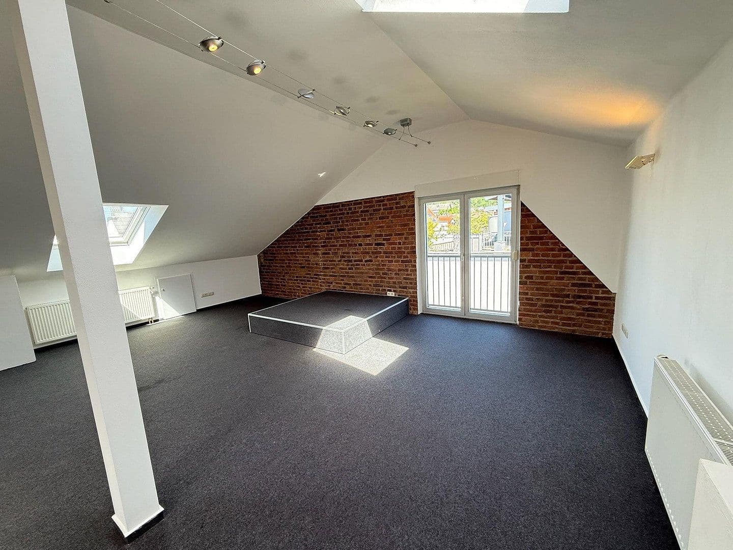 office to rent, 75 m², Höchster Straße 18a, Groß-Umstadt, Hesse office to rent, 75 m², Höchster Straße 18a, Groß-Umstadt, Hesse