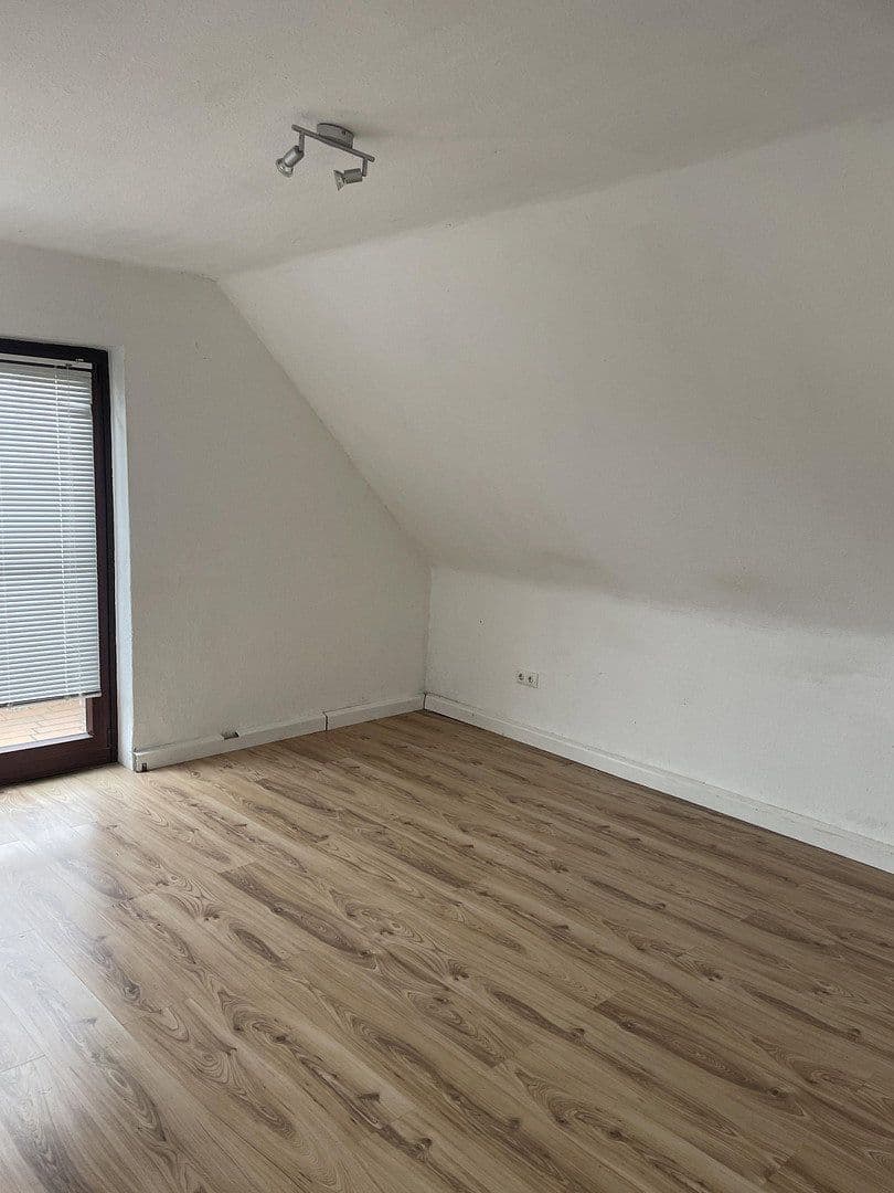 1 bedroom with open-plan kitchen flat to rent, 65 m², Forster Weg, Hamelin, Lower Saxony 1 bedroom with open-plan kitchen flat to rent, 65 m², Forster Weg, Hamelin, Lower Saxony