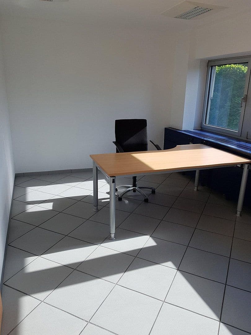 office to rent, 17 m², Freiherr-vom-Stein-Straße 131, Mülheim an der Ruhr, North Rhine-Westphalia office to rent, 17 m², Freiherr-vom-Stein-Straße 131, Mülheim an der Ruhr, North Rhine-Westphalia