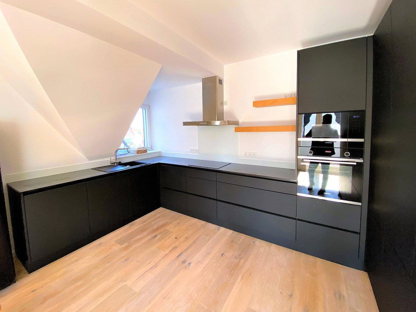 4 bedroom flat to rent, 185 m², Essen, North Rhine-Westphalia 4 bedroom flat to rent, 185 m², Essen, North Rhine-Westphalia