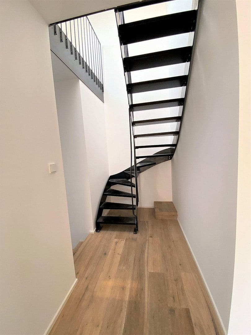 4 bedroom flat to rent, 185 m², Essen, North Rhine-Westphalia 4 bedroom flat to rent, 185 m², Essen, North Rhine-Westphalia