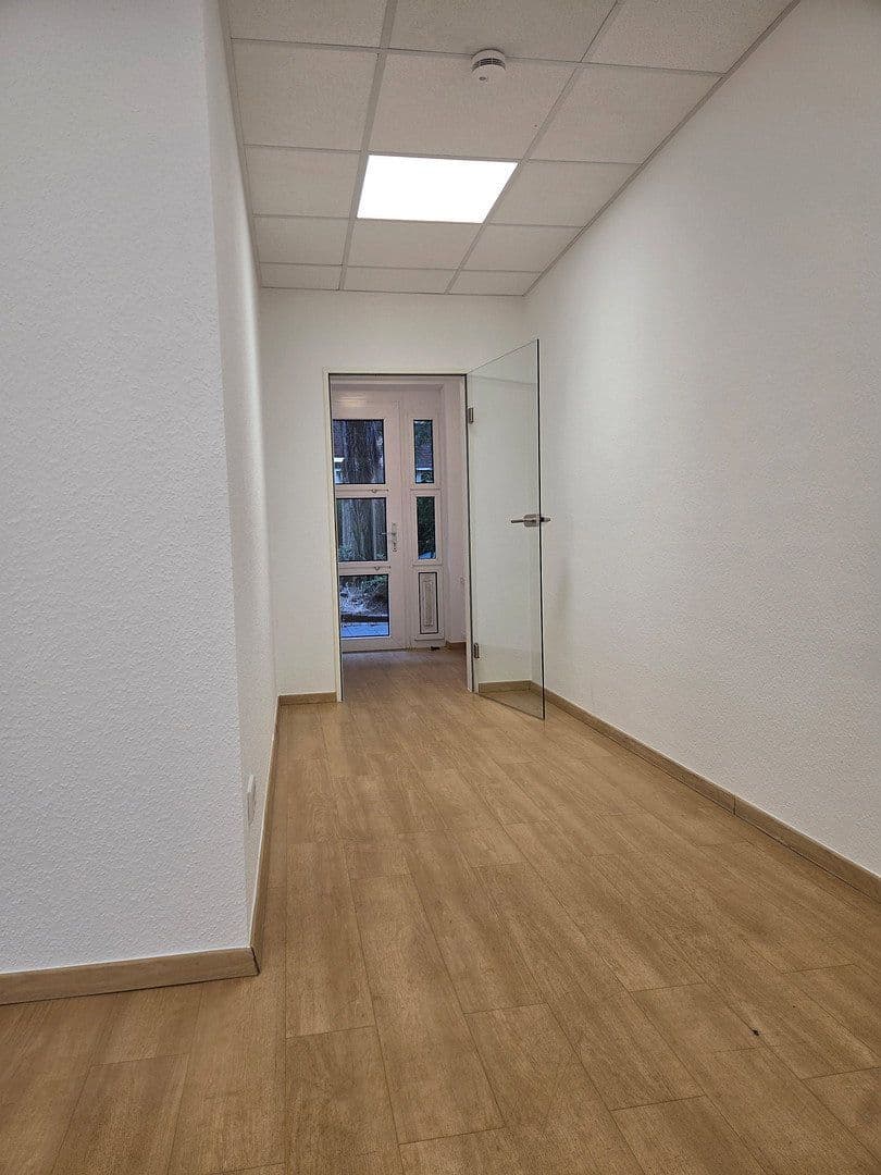 4 bedroom flat to rent, 114 m², Höhenstraße 25, Düsseldorf, North Rhine-Westphalia 4 bedroom flat to rent, 114 m², Höhenstraße 25, Düsseldorf, North Rhine-Westphalia