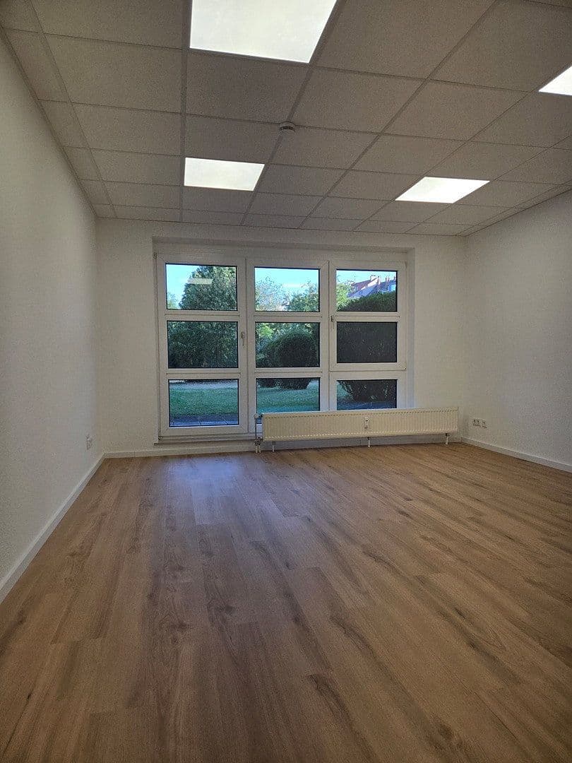 4 bedroom flat to rent, 114 m², Höhenstraße 25, Düsseldorf, North Rhine-Westphalia 4 bedroom flat to rent, 114 m², Höhenstraße 25, Düsseldorf, North Rhine-Westphalia