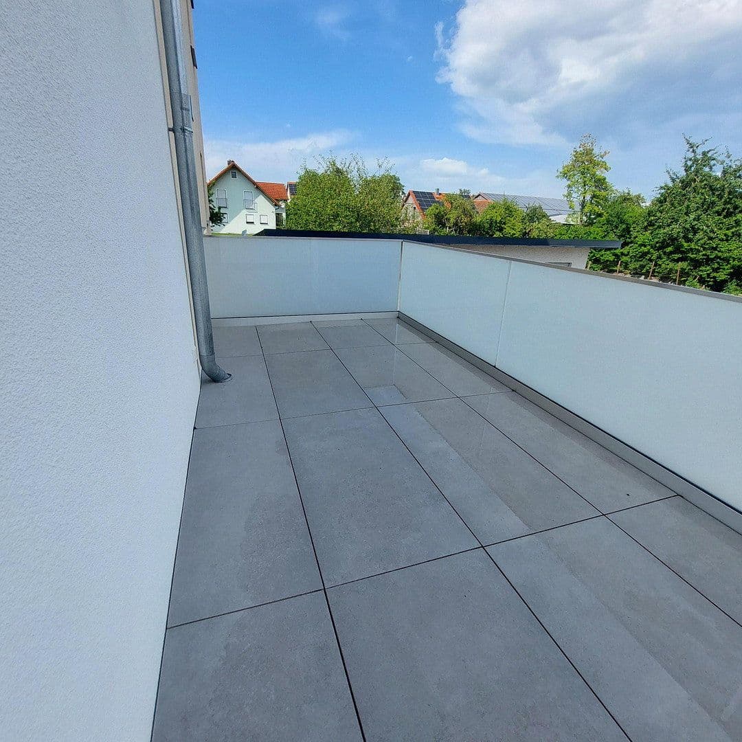 3 bedroom with open-plan kitchen flat to rent, 117 m², Hemau, Bavaria 3 bedroom with open-plan kitchen flat to rent, 117 m², Hemau, Bavaria