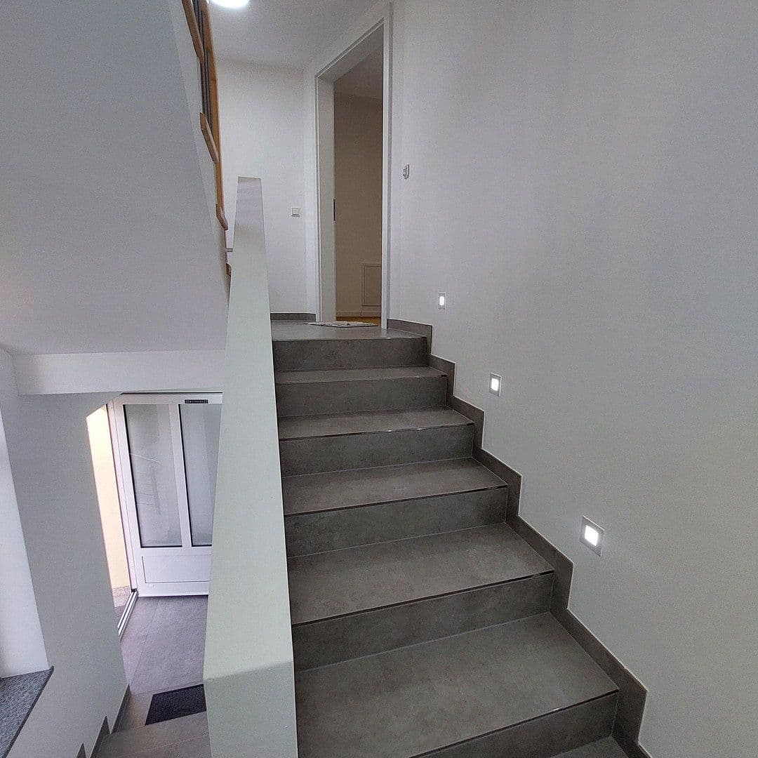 3 bedroom with open-plan kitchen flat to rent, 117 m², Hemau, Bavaria 3 bedroom with open-plan kitchen flat to rent, 117 m², Hemau, Bavaria