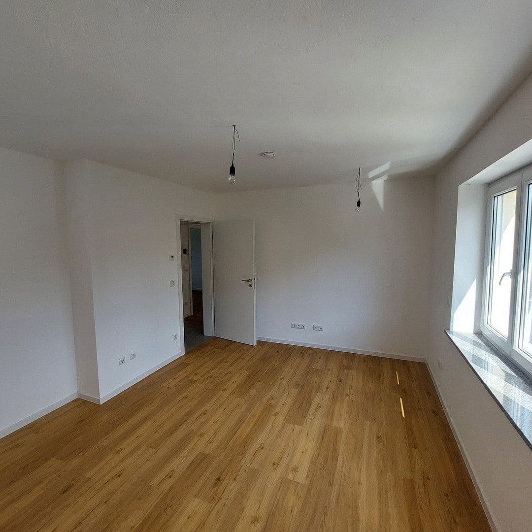 3 bedroom with open-plan kitchen flat to rent, 117 m², Hemau, Bavaria 3 bedroom with open-plan kitchen flat to rent, 117 m², Hemau, Bavaria