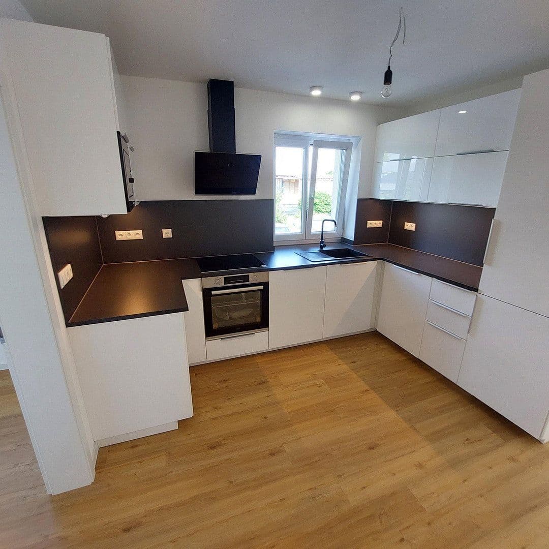 3 bedroom with open-plan kitchen flat to rent, 117 m², Hemau, Bavaria 3 bedroom with open-plan kitchen flat to rent, 117 m², Hemau, Bavaria