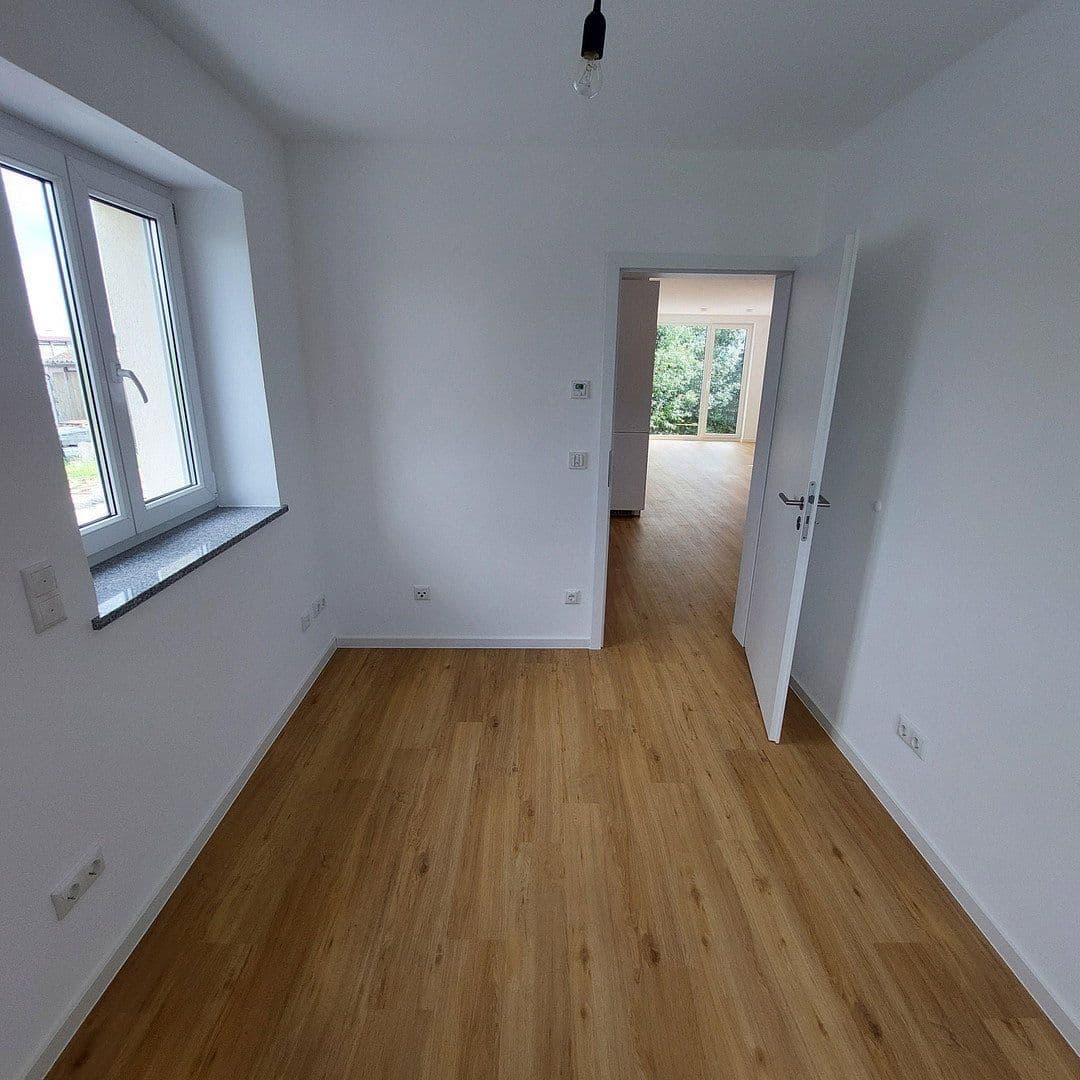 3 bedroom with open-plan kitchen flat to rent, 117 m², Hemau, Bavaria 3 bedroom with open-plan kitchen flat to rent, 117 m², Hemau, Bavaria