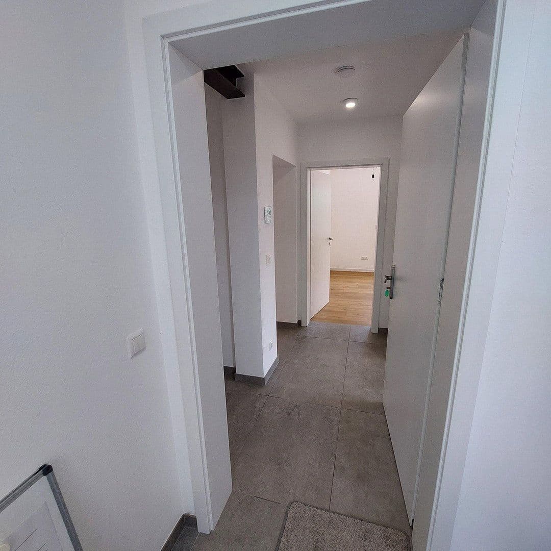 3 bedroom with open-plan kitchen flat to rent, 117 m², Hemau, Bavaria 3 bedroom with open-plan kitchen flat to rent, 117 m², Hemau, Bavaria