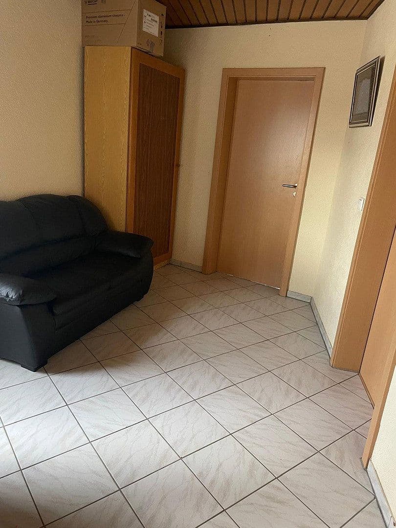 3 bedroom with open-plan kitchen flat to rent, 137 m², Sprendlinger Strasse 5, Pfaffen-Schwabenheim, Rhineland-Palatinate 3 bedroom with open-plan kitchen flat to rent, 137 m², Sprendlinger Strasse 5, Pfaffen-Schwabenheim, Rhineland-Palatinate