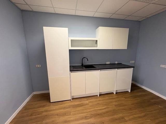 office to rent, 246 m², Berner Str. 71, Frankfurt - Nieder-Eschbach, Hesse office to rent, 246 m², Berner Str. 71, Frankfurt - Nieder-Eschbach, Hesse