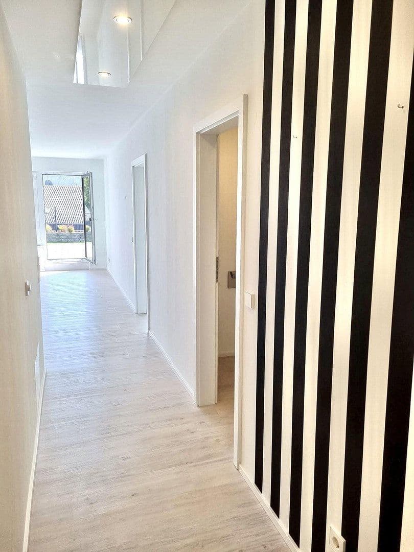 1 bedroom with open-plan kitchen flat to rent, 70 m², Leonberg, Baden-Württemberg 1 bedroom with open-plan kitchen flat to rent, 70 m², Leonberg, Baden-Württemberg