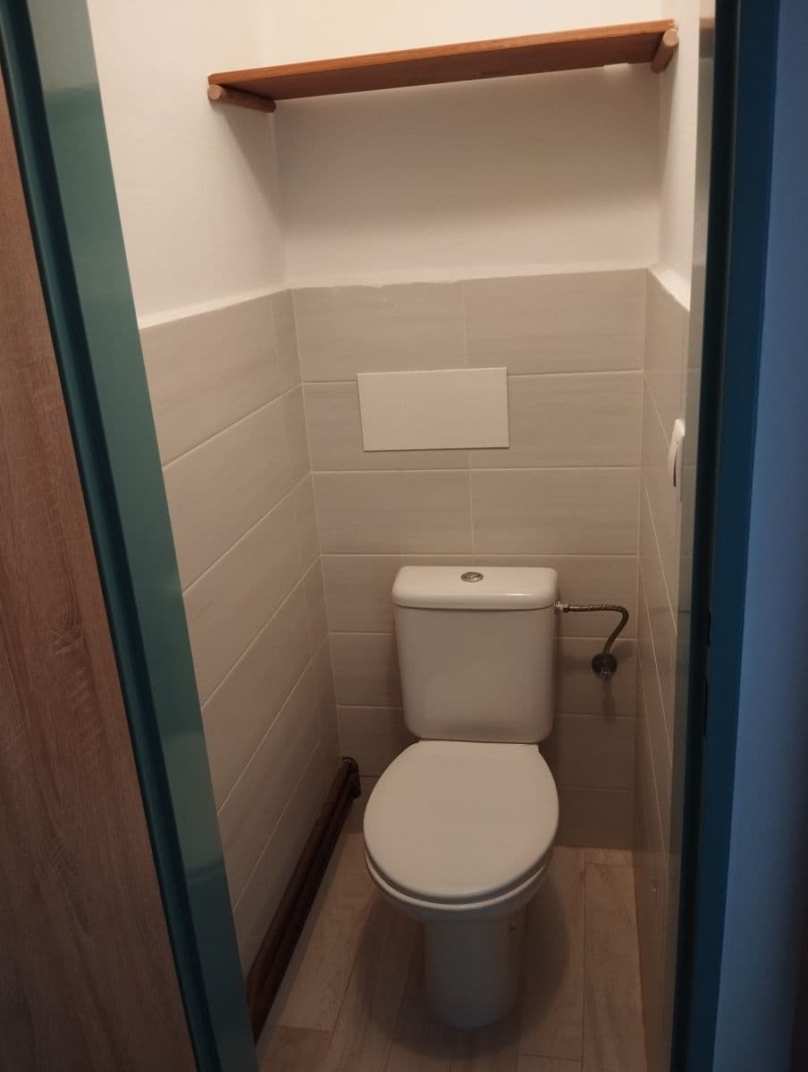 1 bedroom with open-plan kitchen flat to rent, 37 m², Sídliště, Trhové Sviny, Jihočeský Region 1 bedroom with open-plan kitchen flat to rent, 37 m², Sídliště, Trhové Sviny, Jihočeský Region