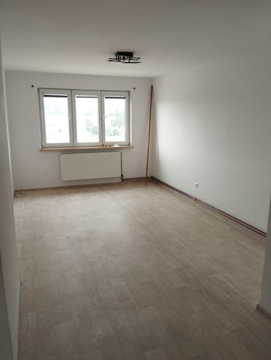 1 bedroom with open-plan kitchen flat to rent, 37 m², Sídliště, Trhové Sviny, Jihočeský Region 1 bedroom with open-plan kitchen flat to rent, 37 m², Sídliště, Trhové Sviny, Jihočeský Region