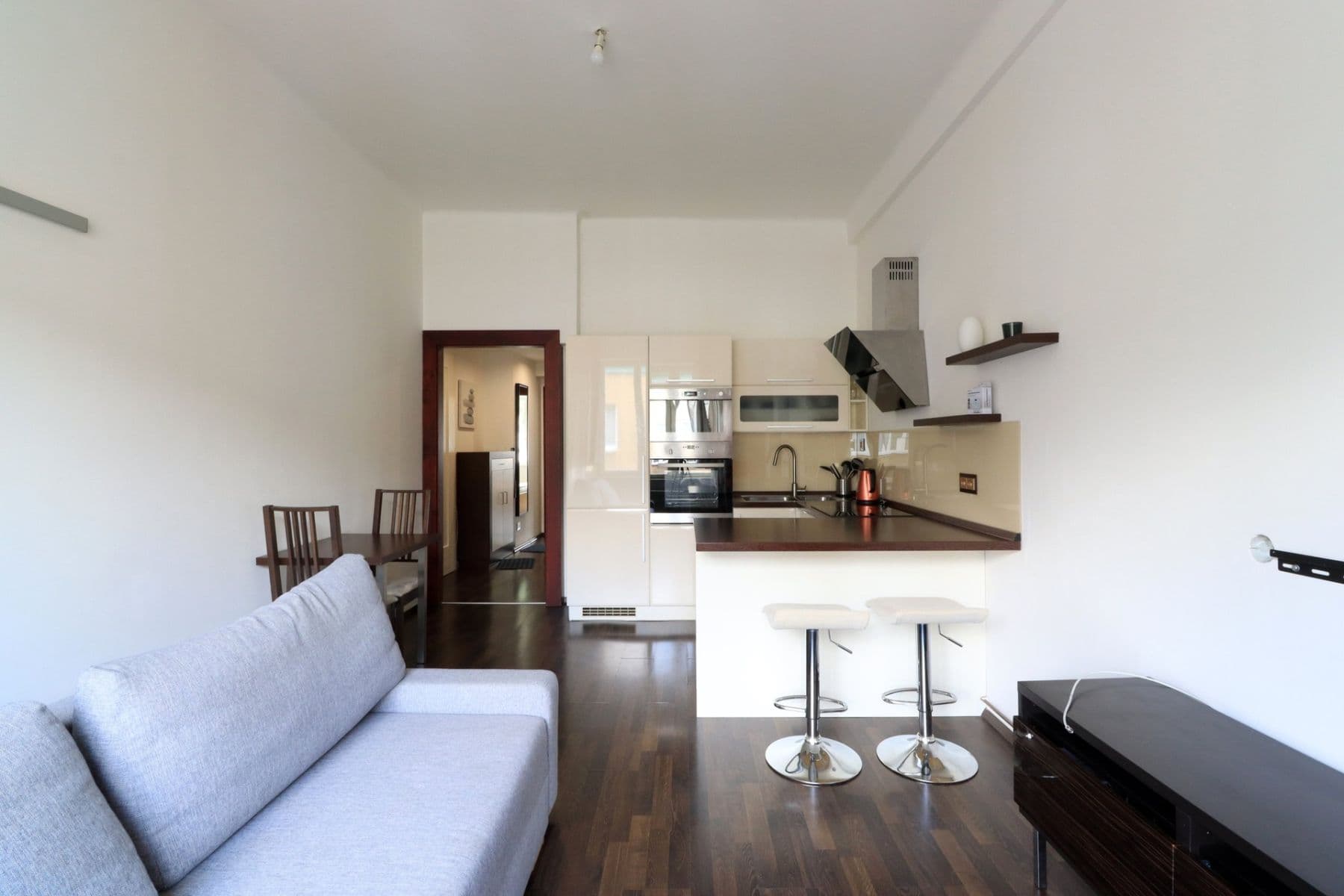 1 bedroom with open-plan kitchen flat to rent, 46 m², Křižíkova, Prague, Prague 1 bedroom with open-plan kitchen flat to rent, 46 m², Křižíkova, Prague, Prague