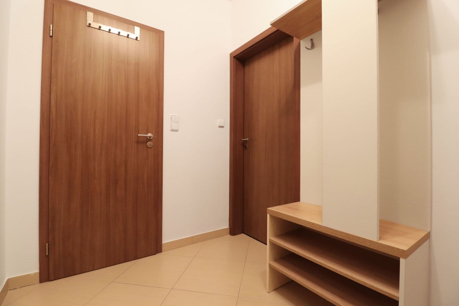 1 bedroom with open-plan kitchen flat to rent, 49 m², Padovská, Prague, Prague 1 bedroom with open-plan kitchen flat to rent, 49 m², Padovská, Prague, Prague