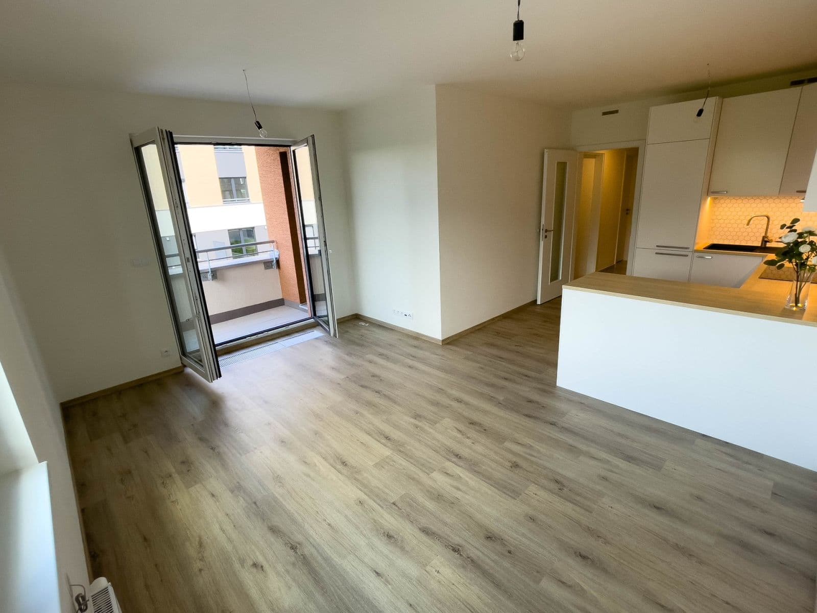 2 bedroom with open-plan kitchen flat to rent, 71 m², K Metru, Prague, Prague 2 bedroom with open-plan kitchen flat to rent, 71 m², K Metru, Prague, Prague