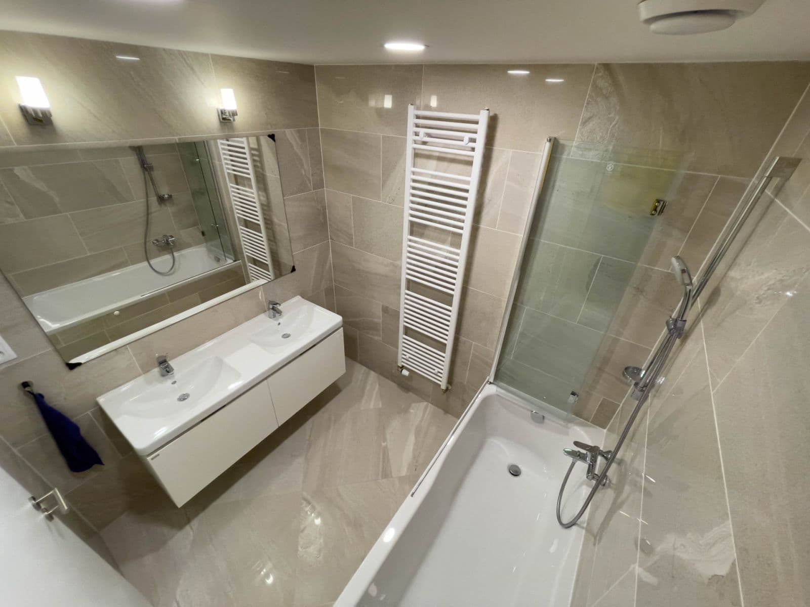 2 bedroom with open-plan kitchen flat to rent, 71 m², K Metru, Prague, Prague 2 bedroom with open-plan kitchen flat to rent, 71 m², K Metru, Prague, Prague