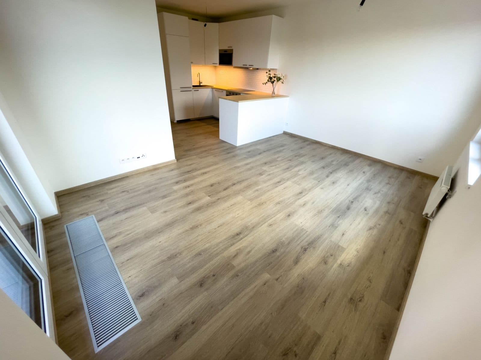 2 bedroom with open-plan kitchen flat to rent, 71 m², K Metru, Prague, Prague 2 bedroom with open-plan kitchen flat to rent, 71 m², K Metru, Prague, Prague