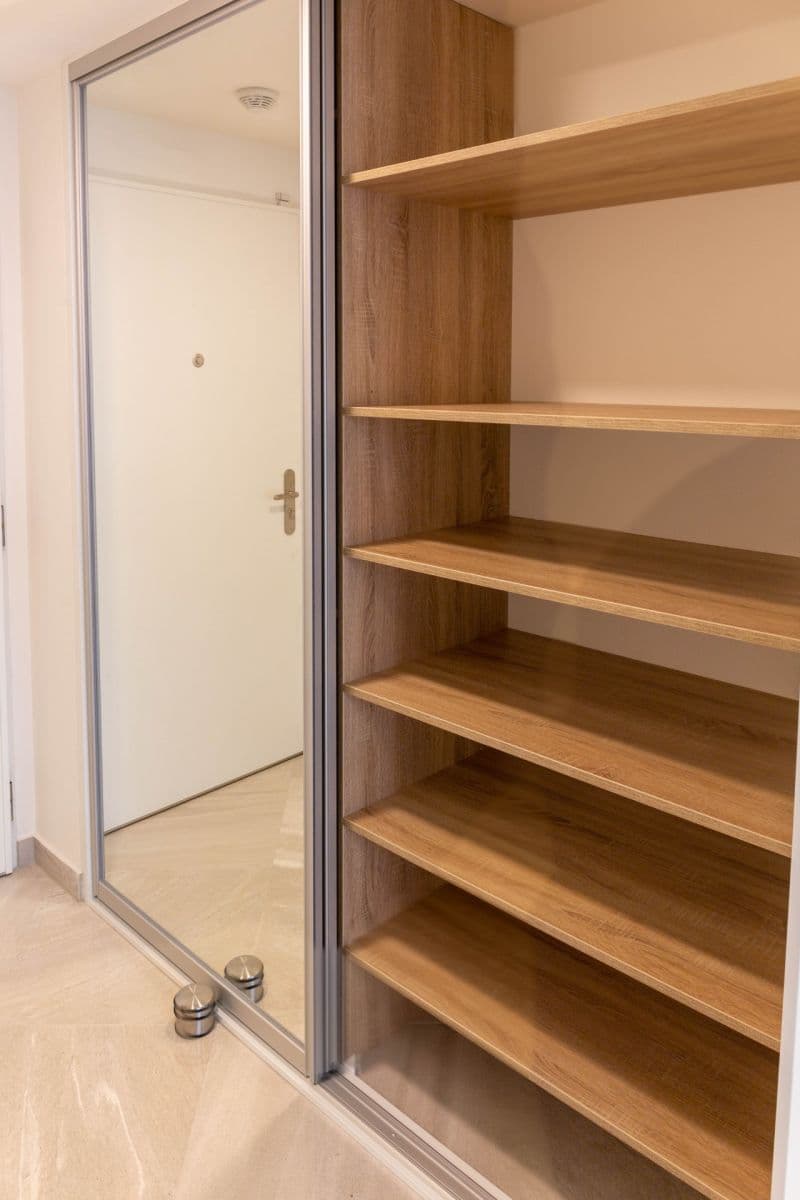 2 bedroom with open-plan kitchen flat to rent, 71 m², K Metru, Prague, Prague 2 bedroom with open-plan kitchen flat to rent, 71 m², K Metru, Prague, Prague