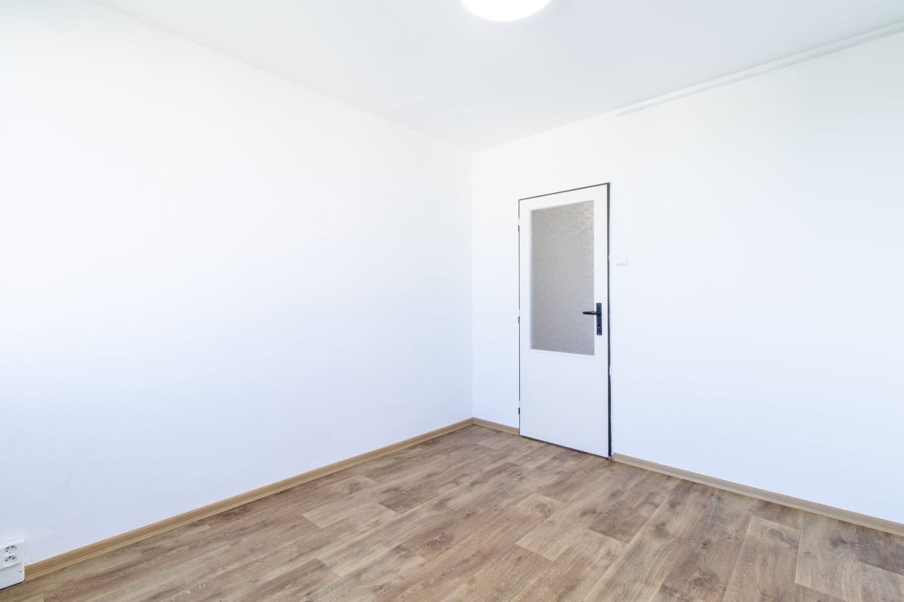 3 bedroom flat to rent, 68 m², Rembrandtova, Prague, Prague 3 bedroom flat to rent, 68 m², Rembrandtova, Prague, Prague