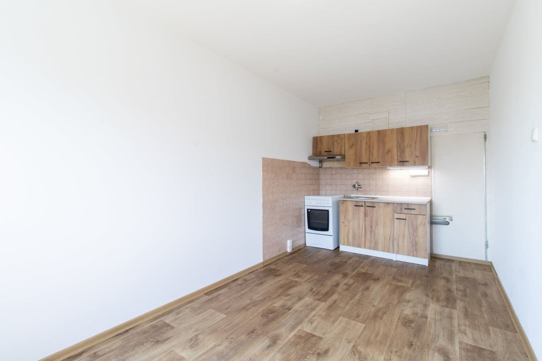 3 bedroom flat to rent, 68 m², Rembrandtova, Prague, Prague 3 bedroom flat to rent, 68 m², Rembrandtova, Prague, Prague